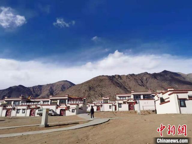 西藏实现全域脱贫摘帽
